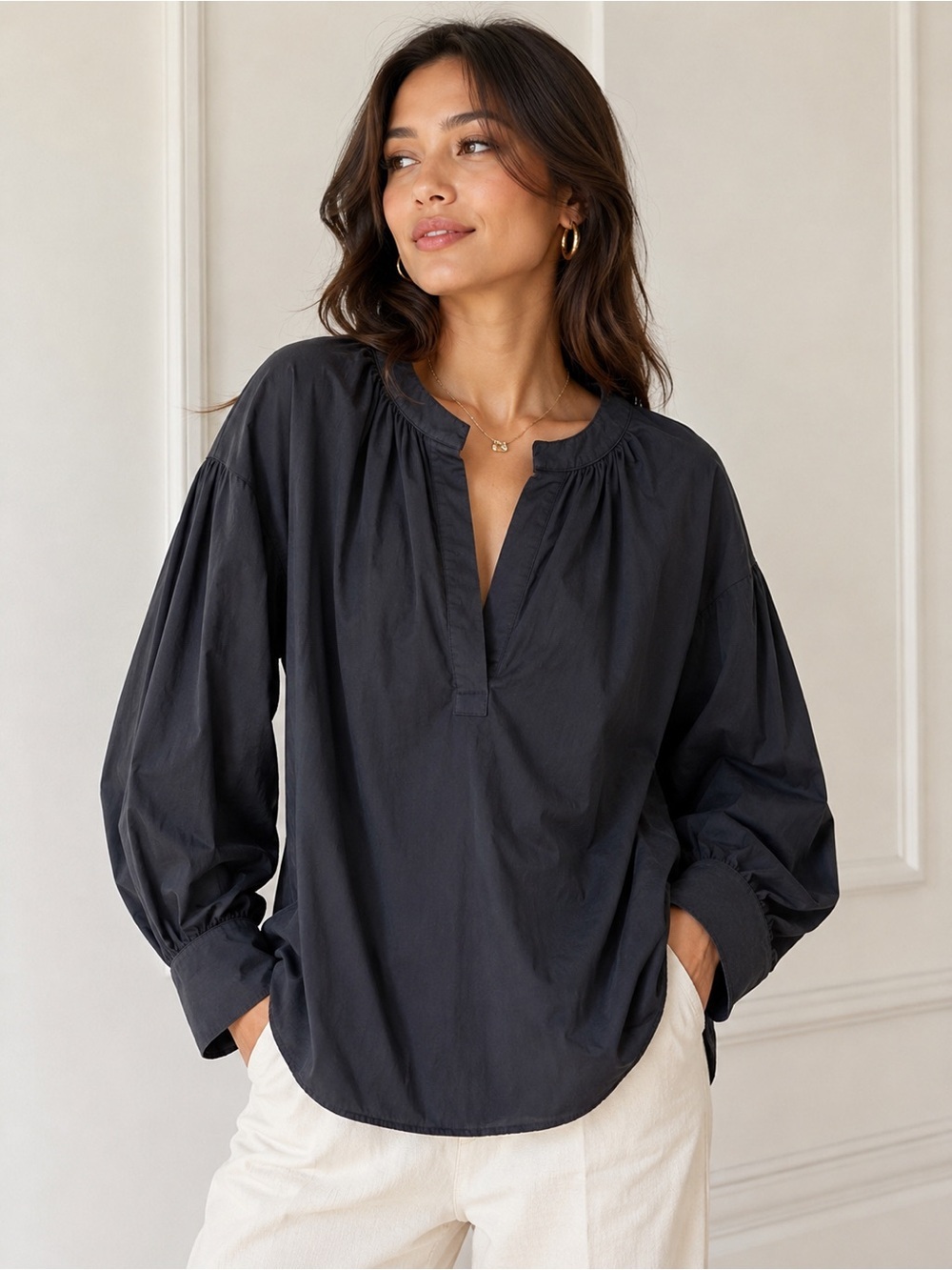 Banana Republic Women’s 100% Cotton Black Peasant Blouse. Size: Petite Large